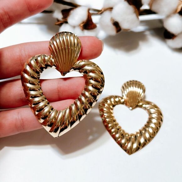 Textured dangle heart earrings N96 - Picture 5 of 7